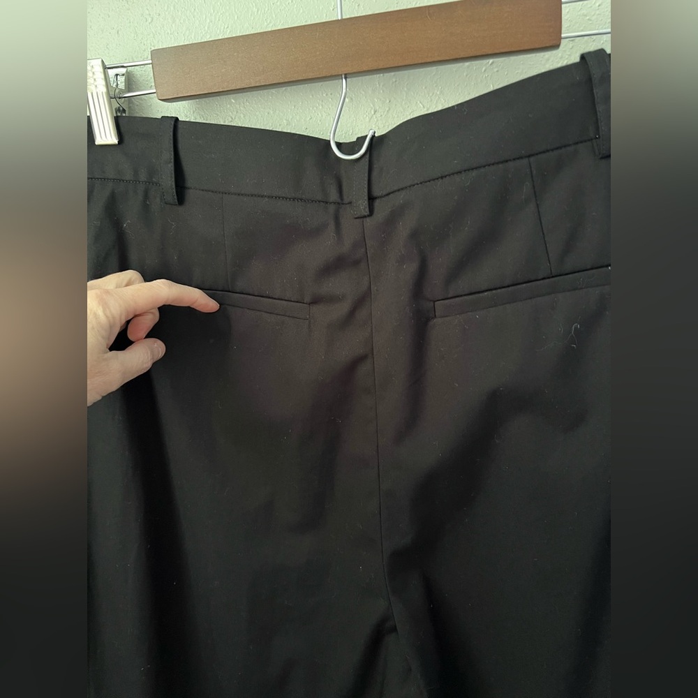 CO High Waist Patch Pocket Cotton Crop
Pants Size 6 New - Picture 7 of 16